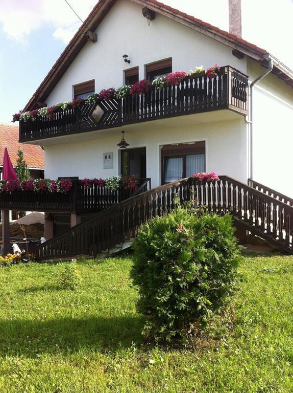 Guesthouse Magdalena Rakovica Exterior foto